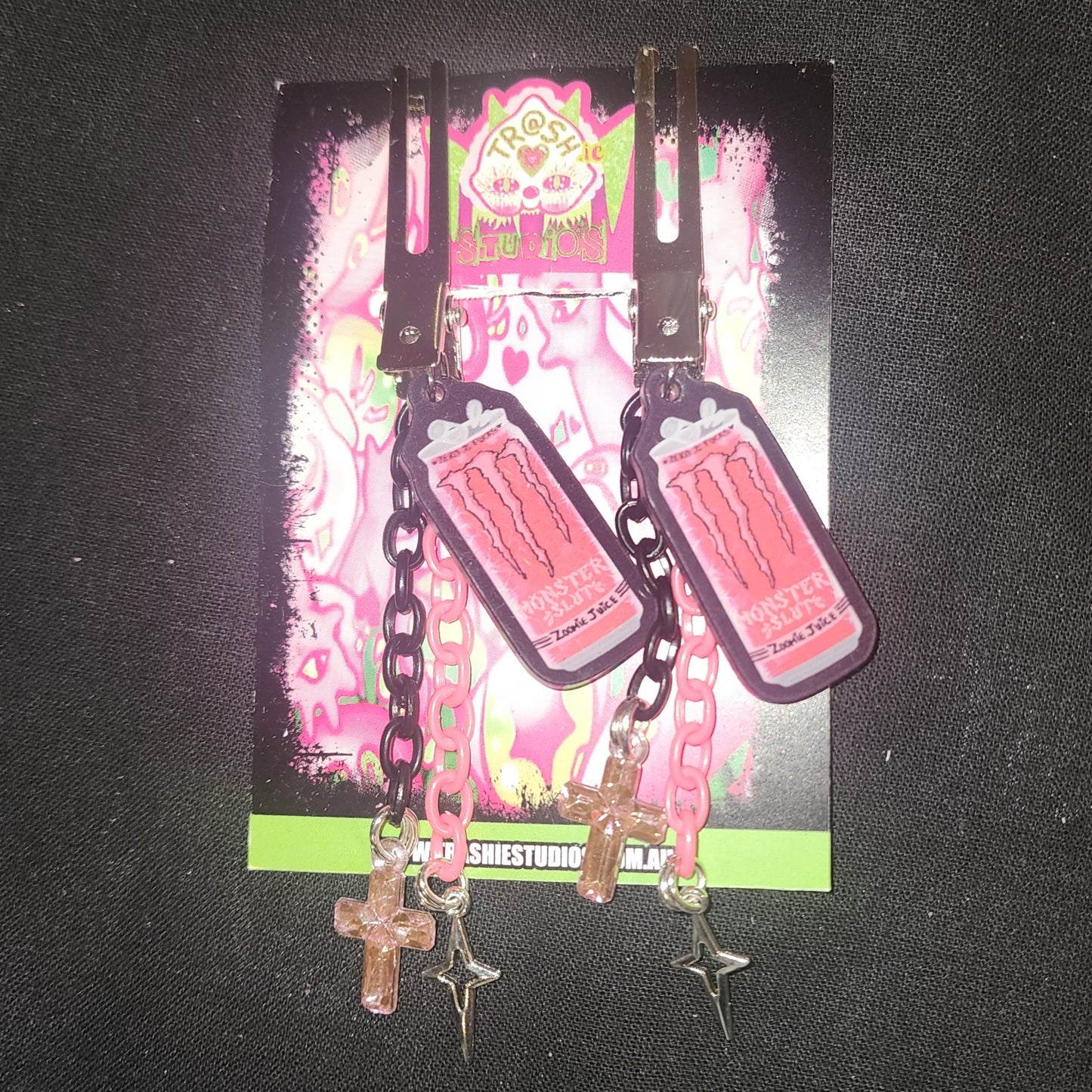 MONSTER SL#T PINK CROSS - CLIPZ image 0