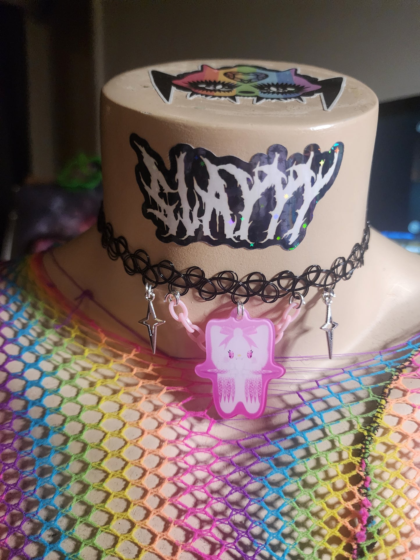 HELL0KITTY- Stretchy Choker