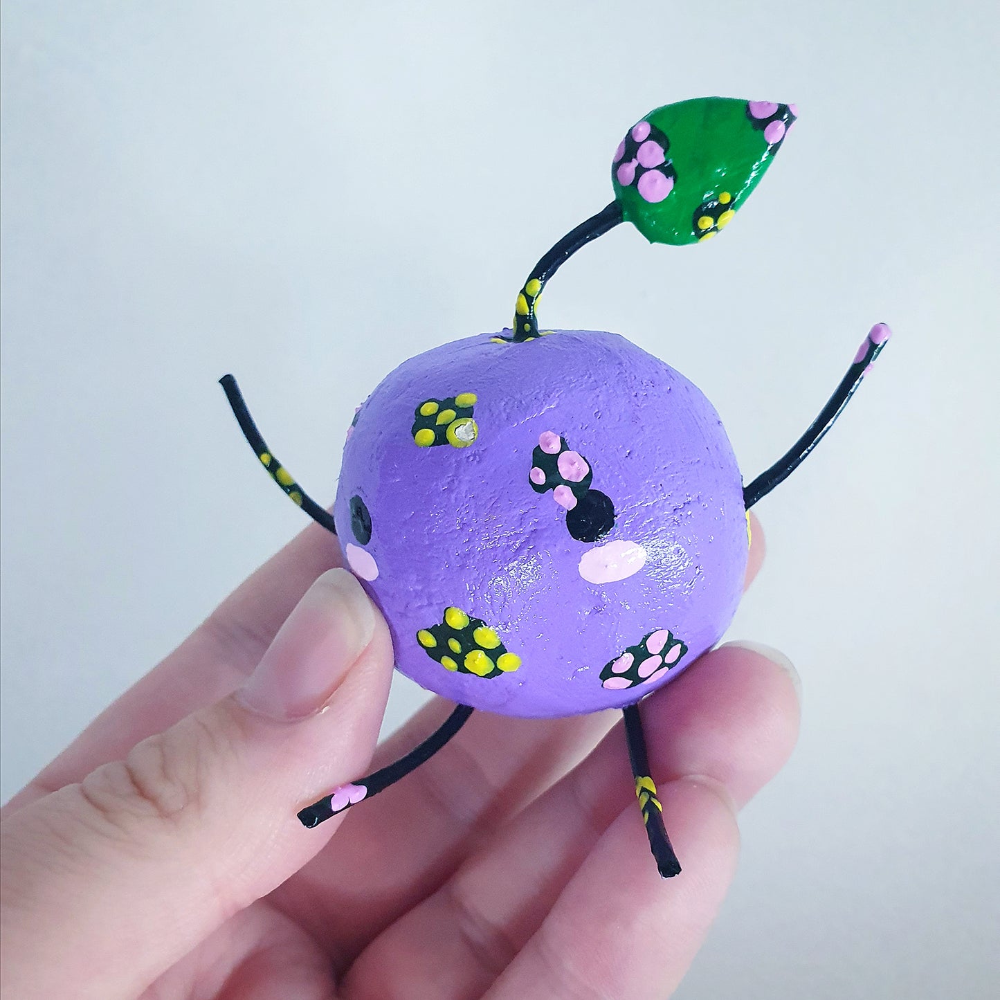 Lilac Junimo Clay Ornament (Stardew Valley) image 3