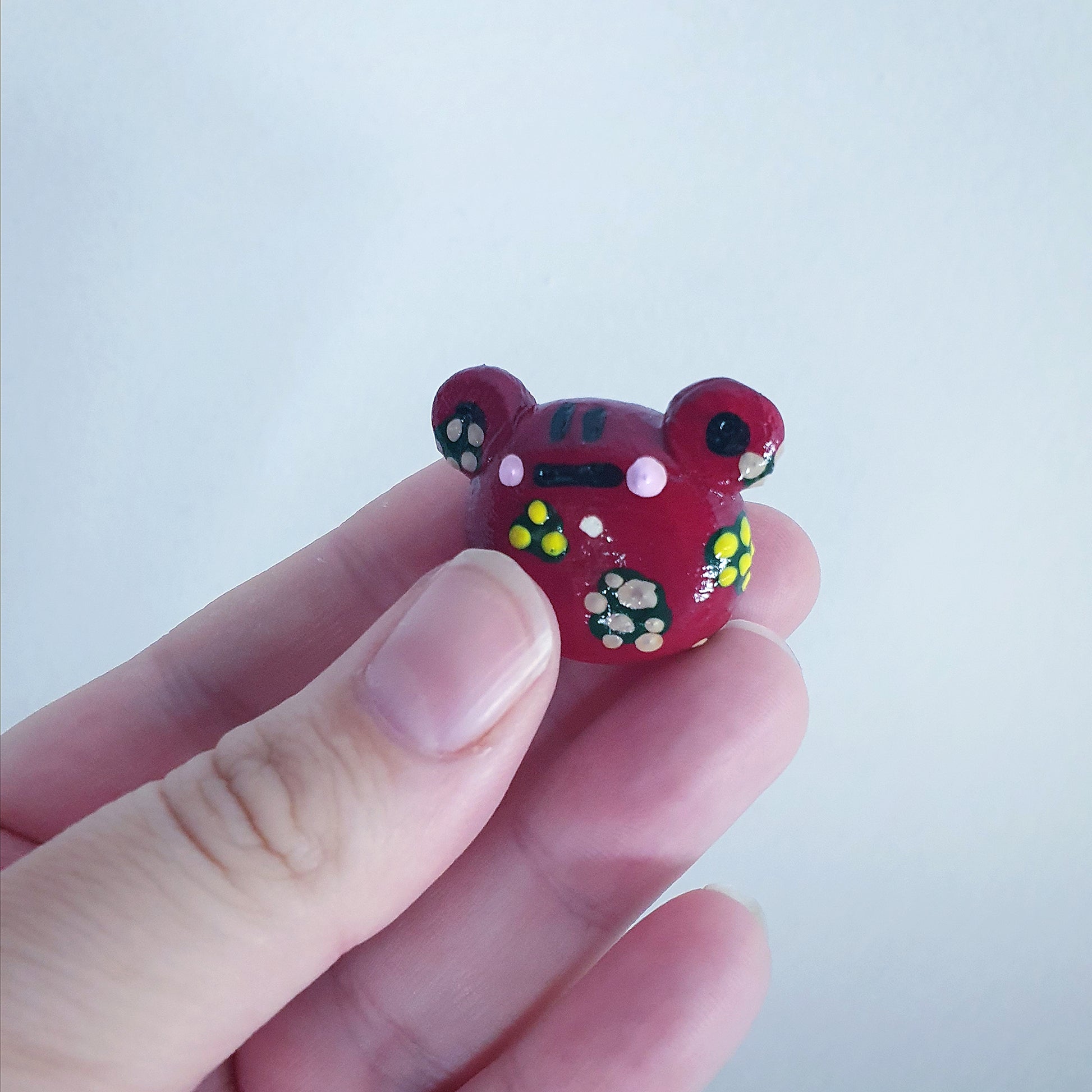 Frog Desk Buddy (Small) image 4
