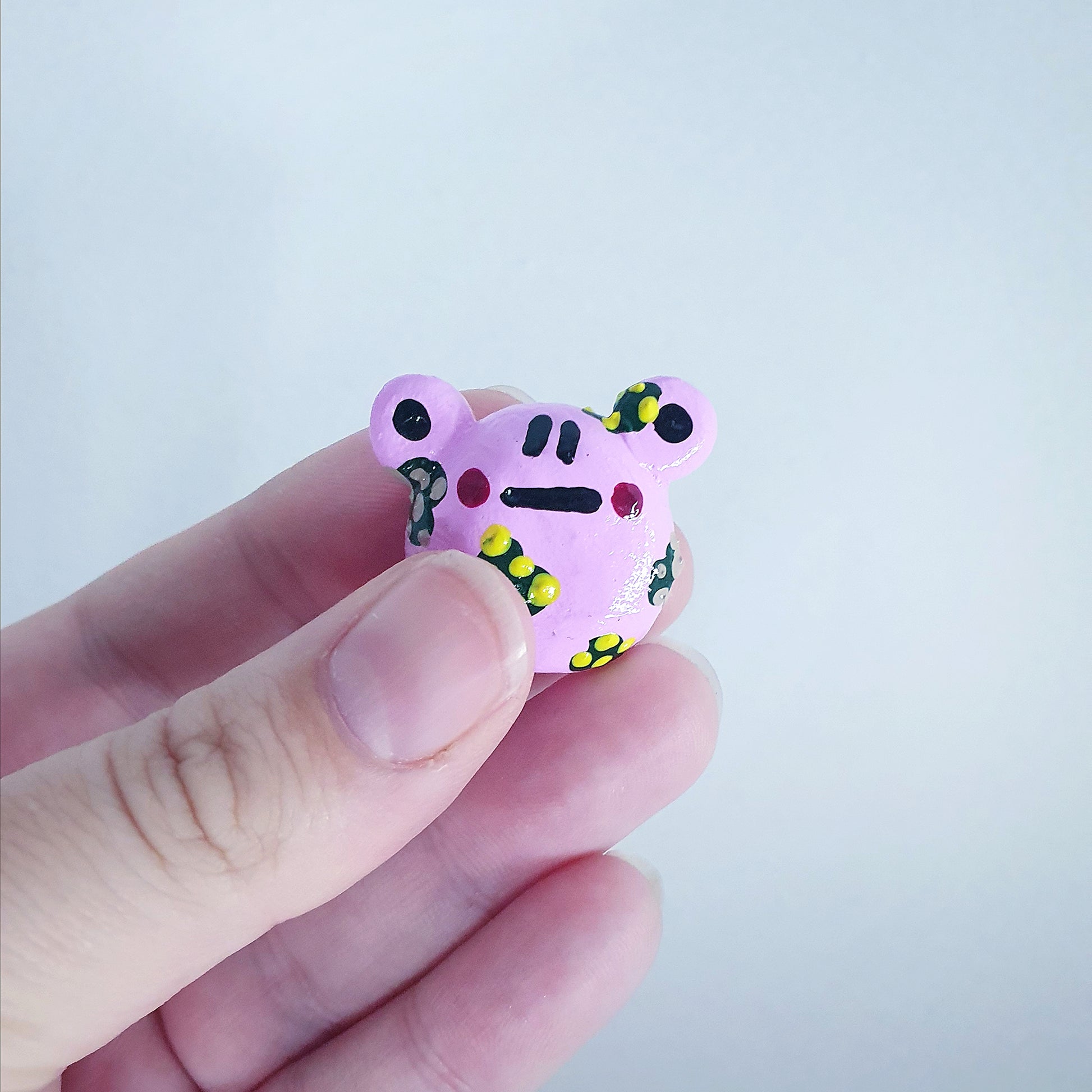 Frog Desk Buddy (Small) image 5