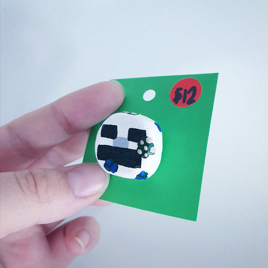 Skeleton Minecraft Clay Pin image 1