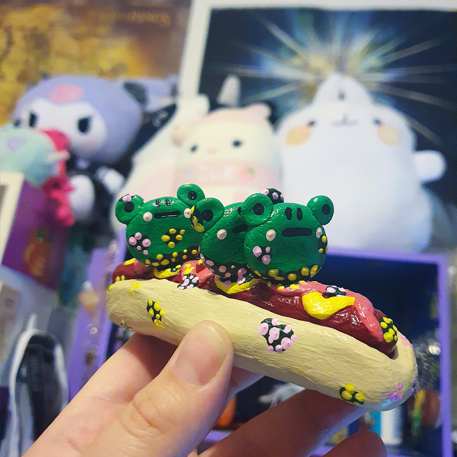 Hotdog Frogs Clay Ornament image 3