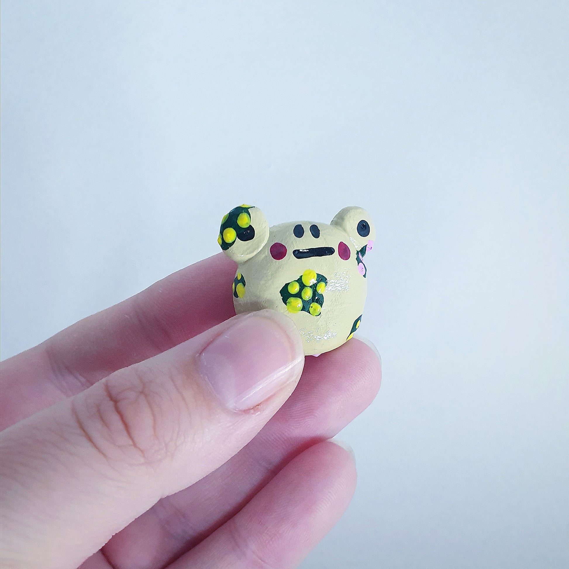 Frog Desk Buddy (Small) image 8