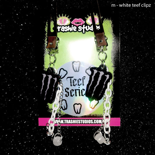 MONSTER SL#T M WHITE (TEEF) - HAIR CLIPZ